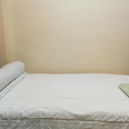 Balqies Homestay Syariah Makassar Mitra Reddoorz Exterior foto