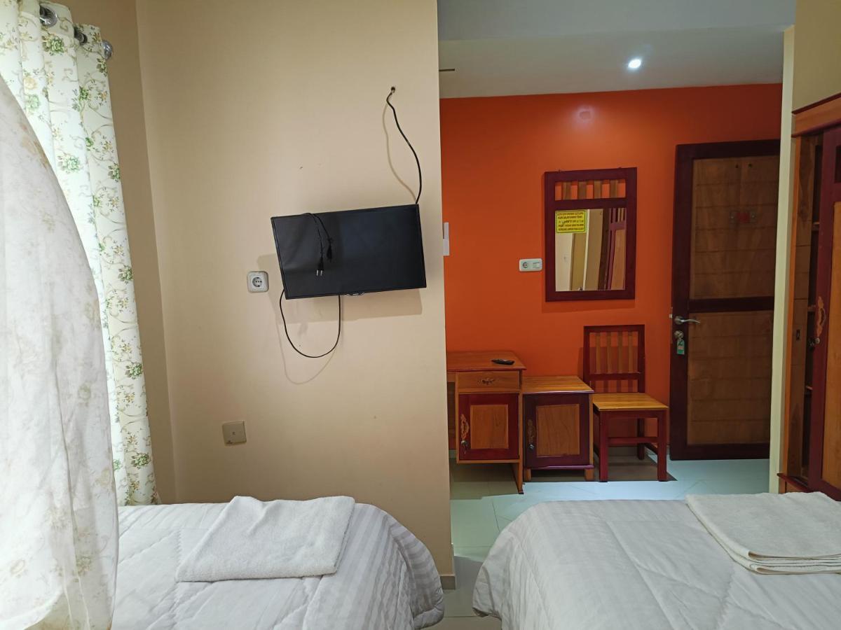 Balqies Homestay Syariah Makassar Mitra Reddoorz Exterior foto