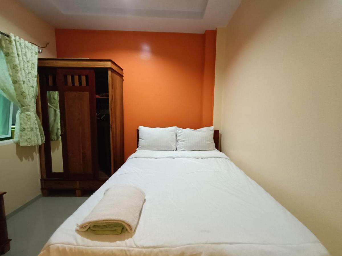 Balqies Homestay Syariah Makassar Mitra Reddoorz Exterior foto